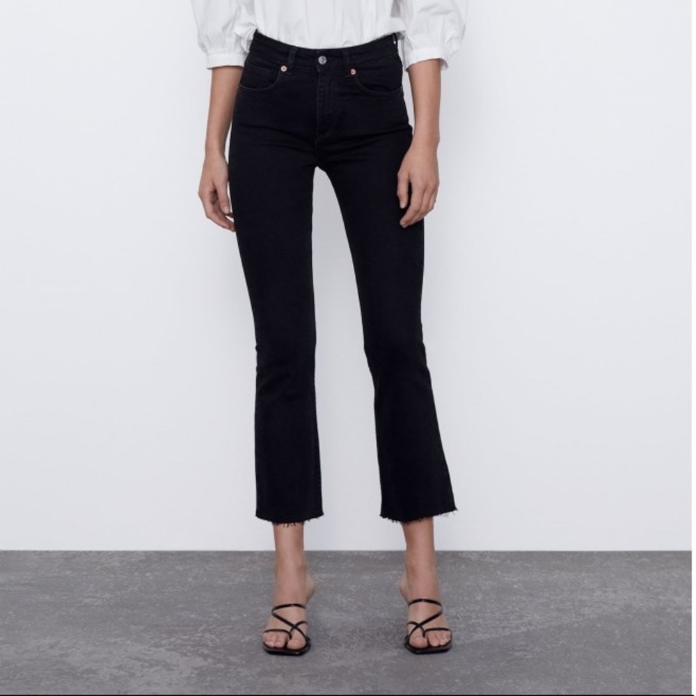ZARA mid-rise flare crop jeans
